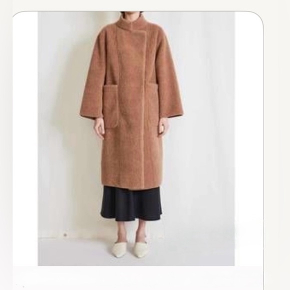 A Piece Apart Walk Coat Cloud Camel Faux Fur Lined NWT Size XL $550 - Picture 7 of 8